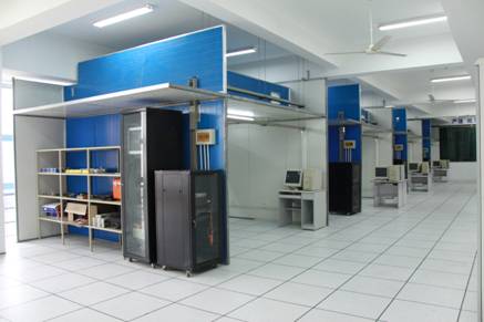 计算机网络技术综合实训室