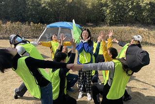 马克思主义学院举行主题团建活动